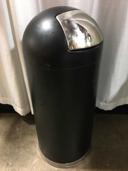 Trash Can WITH LINER