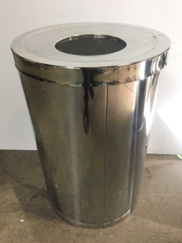 Lidded Trash Can