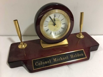 Pen Holder With Clock