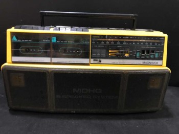 BOOMBOX, MAGNAVOX