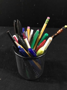 PEN PENNCIL HOLDER ORGANIZER OFFICE DESK ACCESSORY WITH MULTIPLE PENS/PENCILS