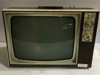 Vintage Tv, Vintage Television, Box Tv, Portable Vintage Television, 18" Screen