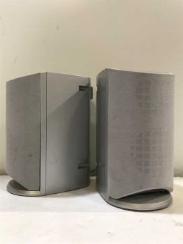 CONNECTED COMPUTER SPEAKERS