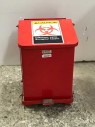 RED INDUSTRIAL TRASHCAN, HOSPITAL Medical Waste Biohazard Sticker