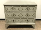 CHEST OF DRAWERS / DRESSER
